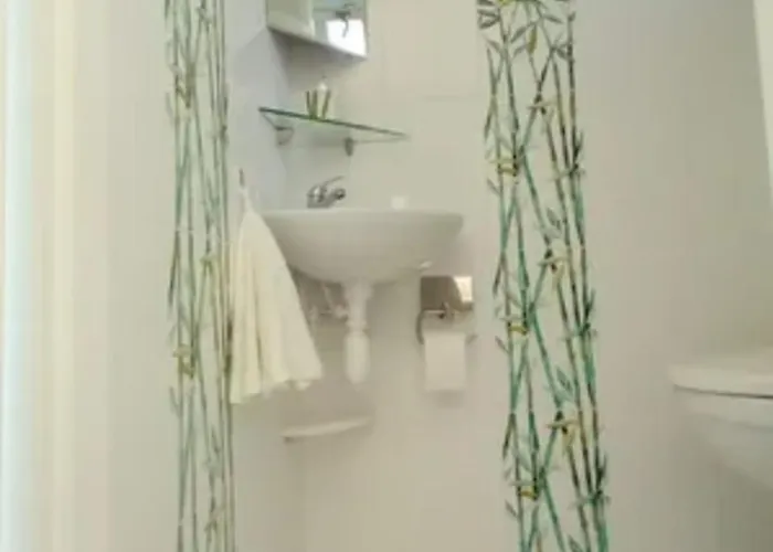 Les Pieds Dans L'eau * Calcatoggio (Corsica)